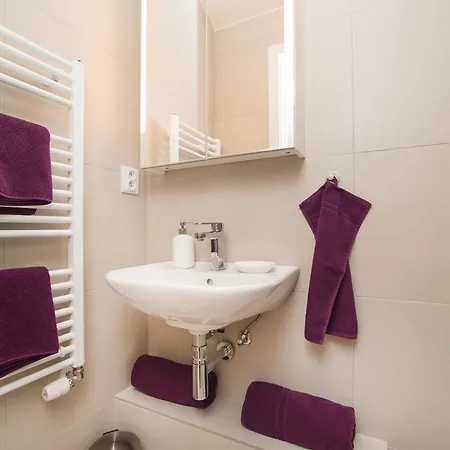 Apartamento Romantic Downtown Attic