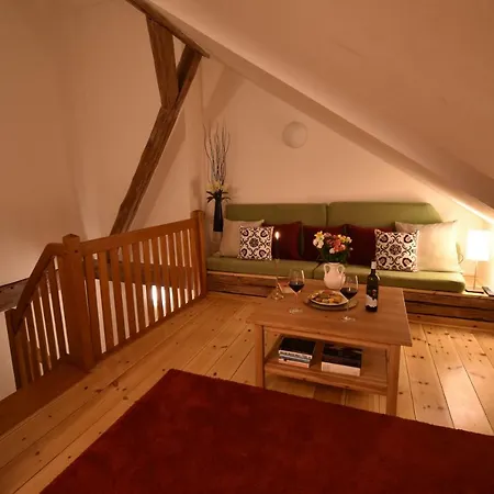 Romantic Downtown Attic * Prague